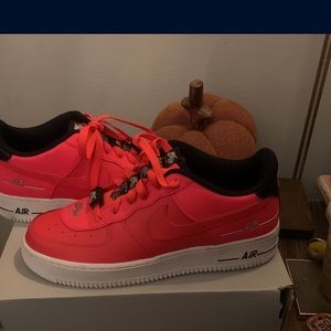 Air Force 1 red crimson